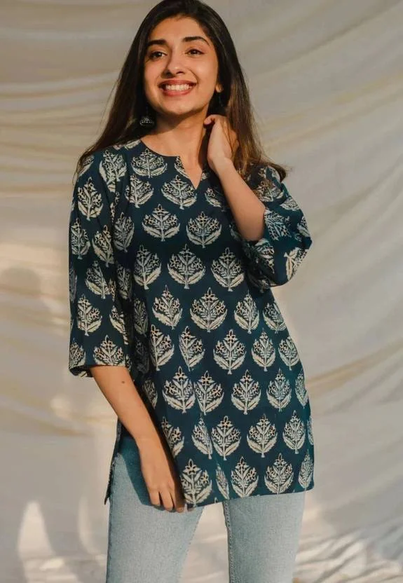 SANGOURI Casual Regular Sleeves Printed Women Dark Blue, White, Black Top - Best Price ₹271 at Flipkart