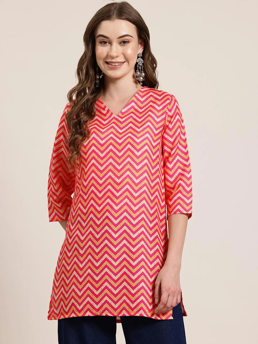 Geometric Printed V-Neck Kurti - Best Price ₹699 at Myntra