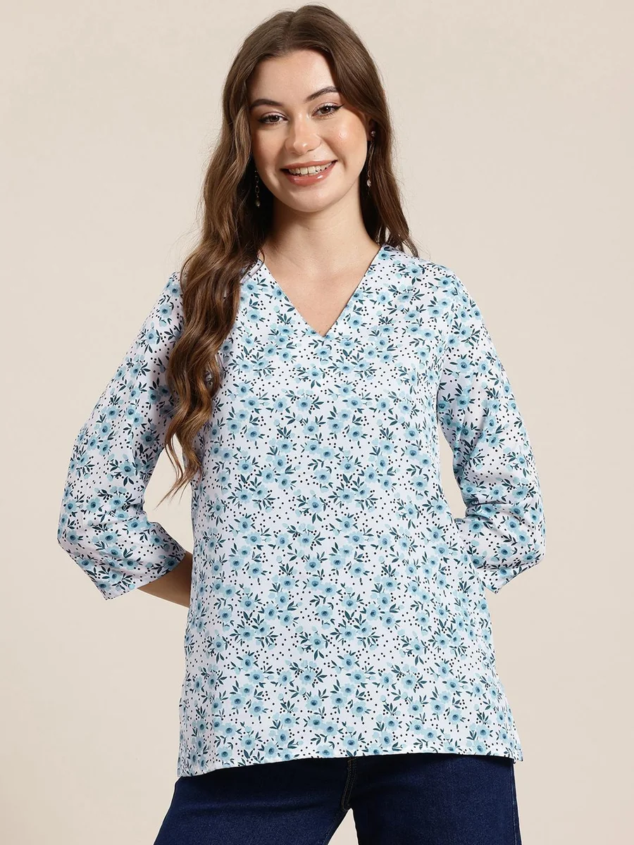 HERE&NOW Floral Printed V-Neck Straight Short kurti - Best Price ₹174 at Myntra