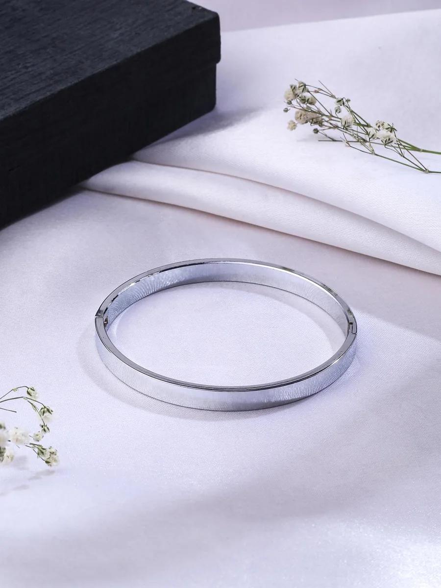 Roadster men rhodium plated kada-bracelet - Best Price ₹999 at Myntra