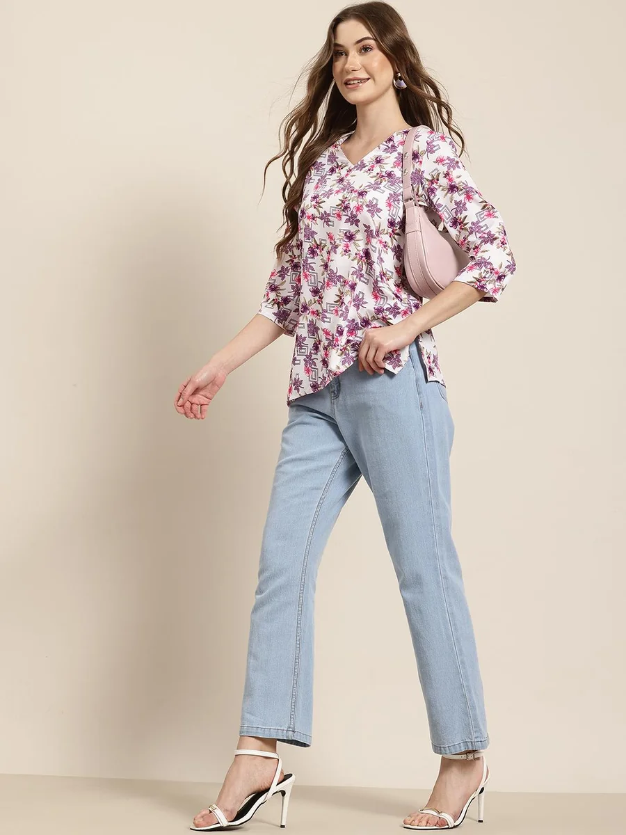 HERE&NOW Floral Printed V-Neck A-Line Kurti - Best Price ₹195 at Myntra