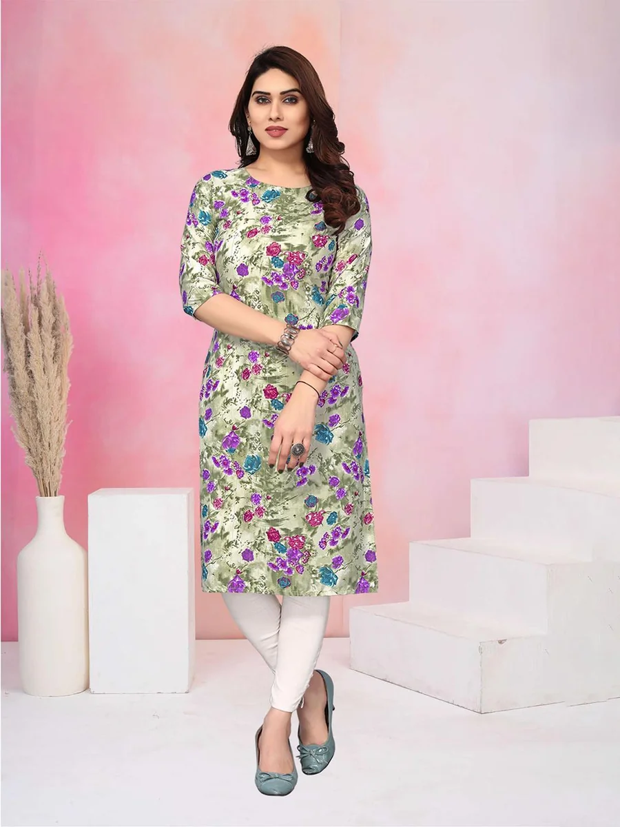 Women Floral Printed Casual Straight Kurta - Best Price ₹599 at Myntra