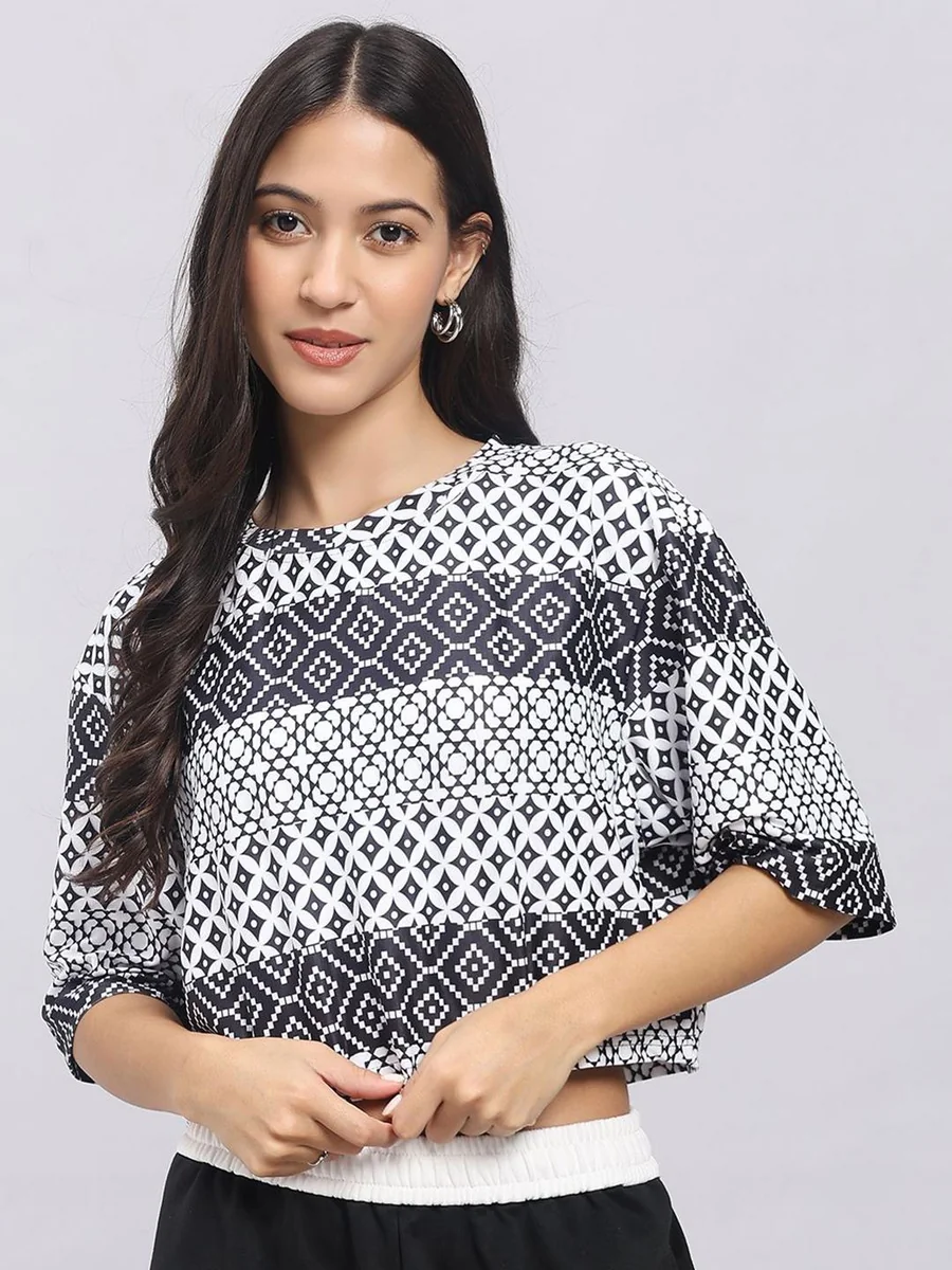 Geometric Printed Oversized Round Neck T-shirt - Best Price ₹999 at Myntra