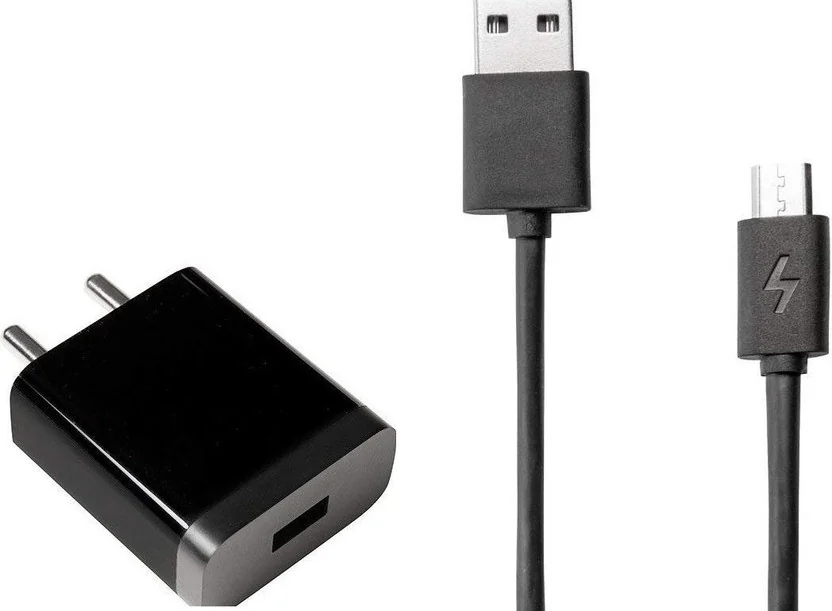 Webilla 2.4 A Wall Charger for Mobile with Detachable C...